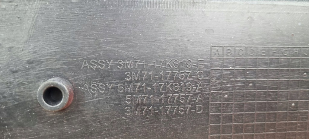 фото №14, Mazda 2 dy 2007- бампер перед оригинал c264