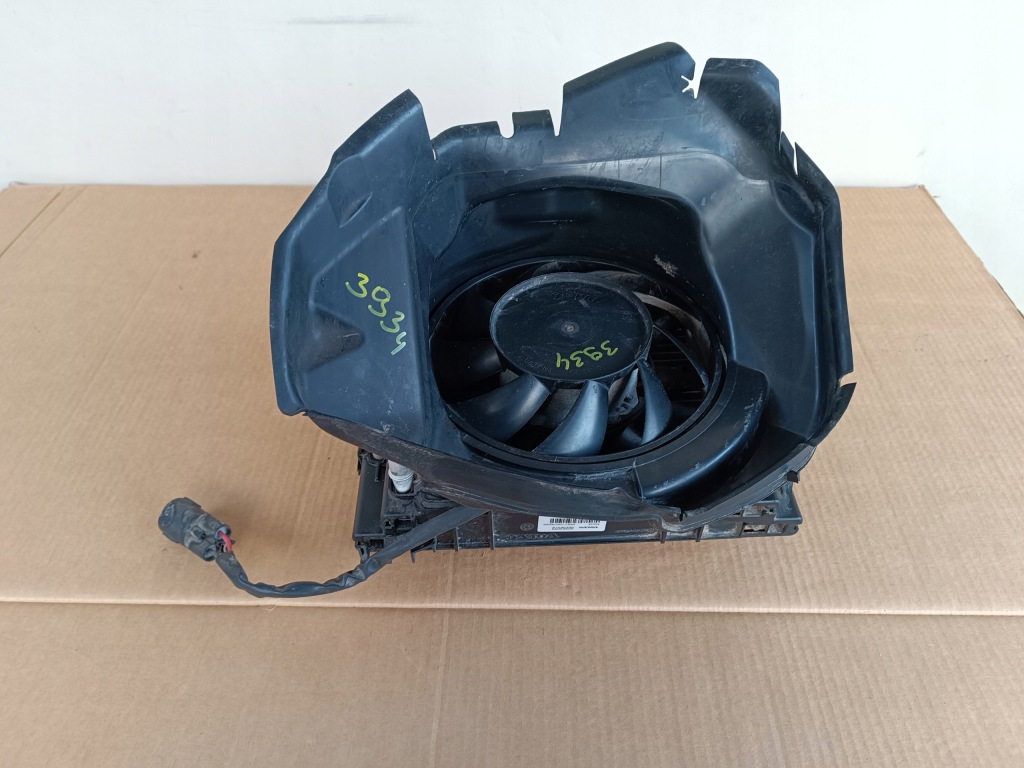 Volvo радіатор вентилятор додаткова води гібрид 32252072 оригінал Недорого