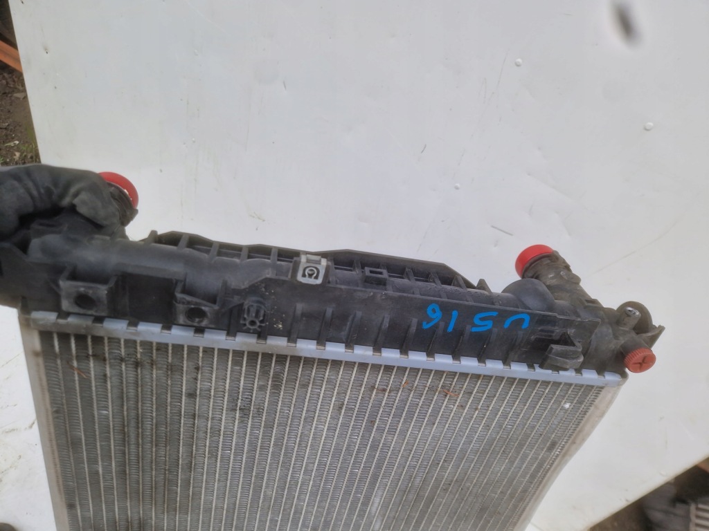 Купити Vw passat b5 audi a4 радіатор двигуна води 8d0121251