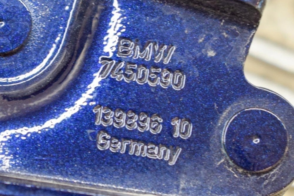 фото №6, Bmw 4 cabrio g23 420i передний правый петля капот 7450590 135kw 2022