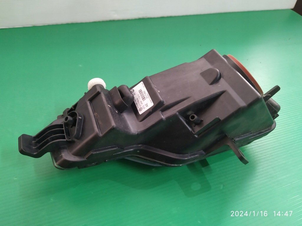 фото №11, Противотуманная фара правый vw golf sportsvan 510941662 oryg