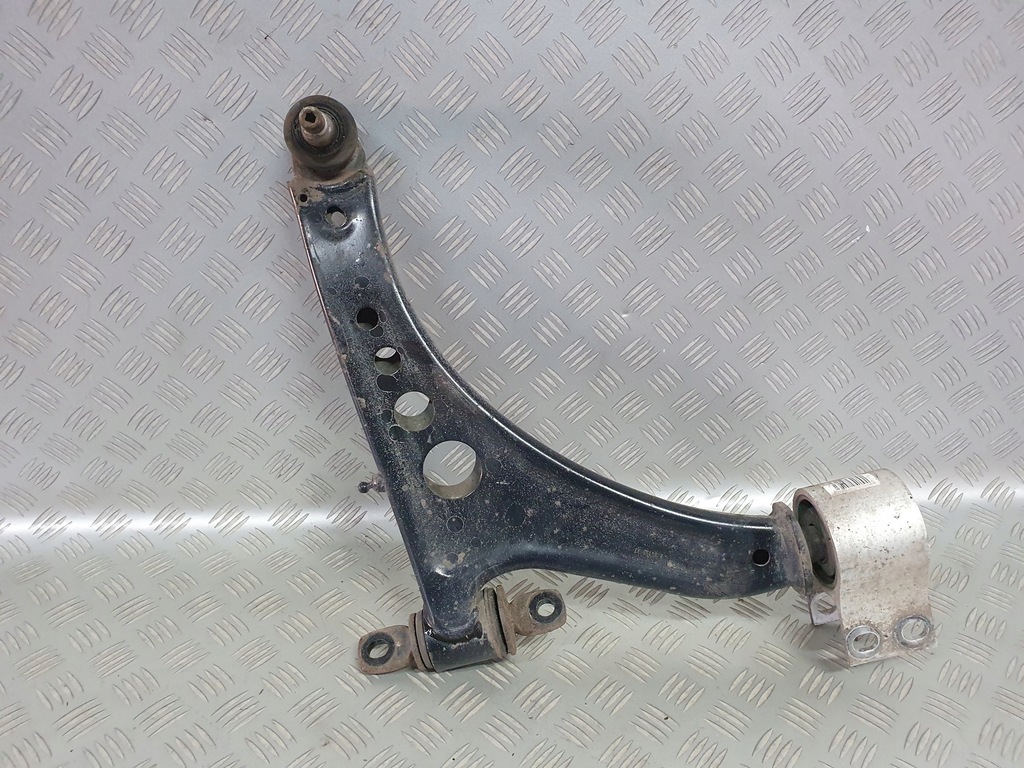 фото №1, Правый рычаг opel insignia b