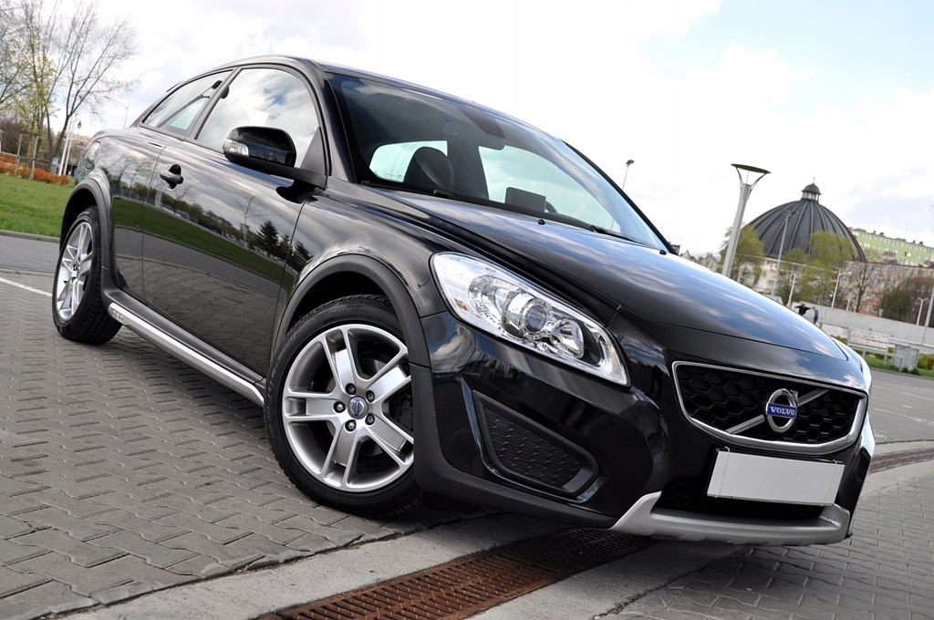 фото №8, Volvo c30 накладка бампера перед