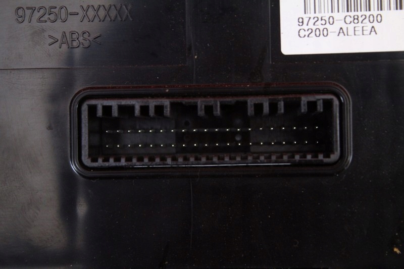 фото №7, Панель управление обдув кондиционер 97250-c8200 hyundai i20 i 20 2 ii 14-20