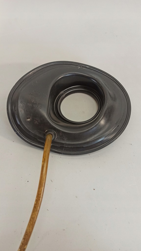 фото №1, Прокладка резиновый элемент заливная горловина топлива a4 b8 avant 8k0809933