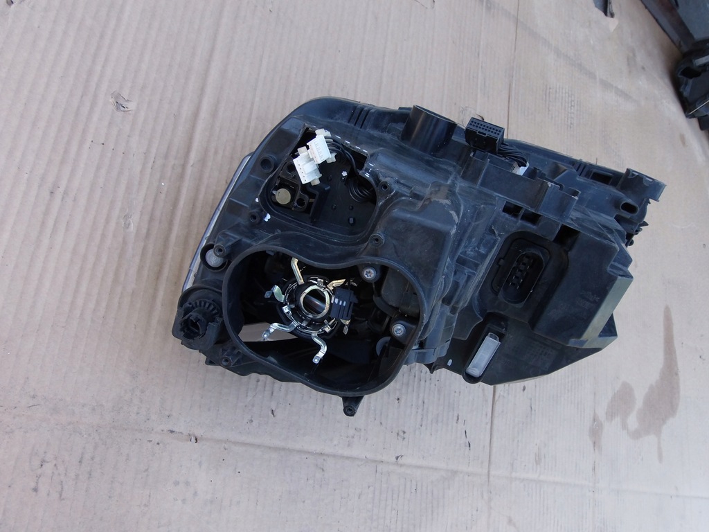 фото №9, Лампа правый перед 5jb941016c skoda rapid