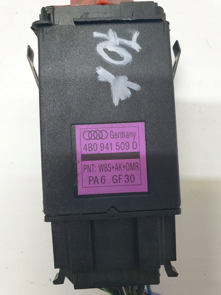 фото №4, Кнопка света аварийных audi a6 c5 allorad 4b0941509a