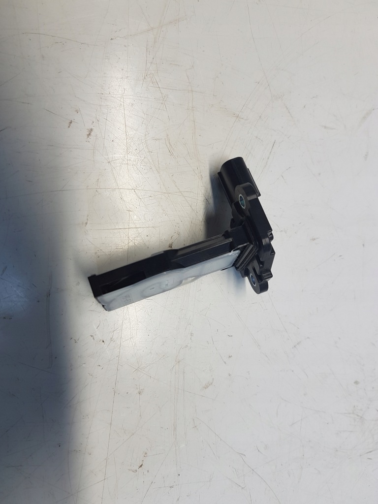 фото №1, Toyota yaris iv 1,0 бензин корпус фильтра