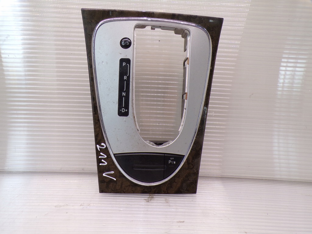 фото №1, Рамка dekor домкрата mercedes w211 avangarde