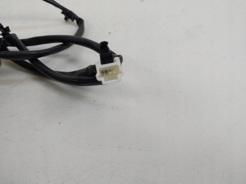 Кліпса поперечина правий перед 6157596 nissan juke f15 lift в Україні