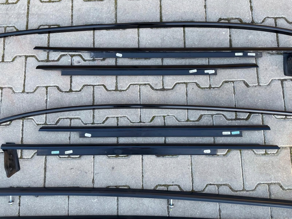 Audi a6 c7 avant универсал s-line накладки дверь piano черный рейлинги чёрные Недорого