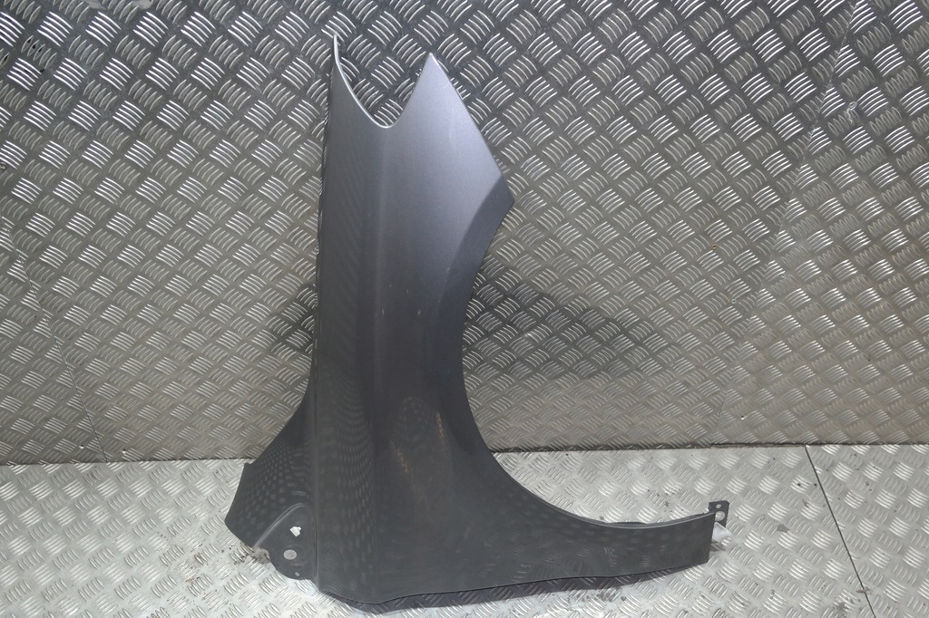 фото №1, Mercedes w246 lift b-klasa крыло правый перед 787