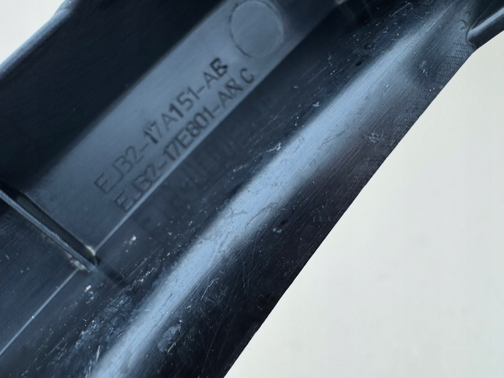 фото №10, Land rover evoque i 1 l538 13r- напрямна бампера лівий задня задній ej32-17a151