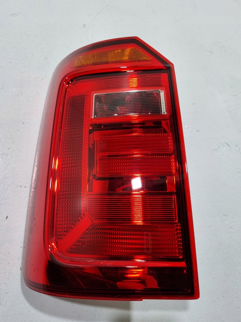 фото №1, Vw caddy 15-20 лампа ліва задня