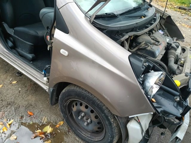 Купити Nissan note e11 крила передній праві перед c30 оригінал.