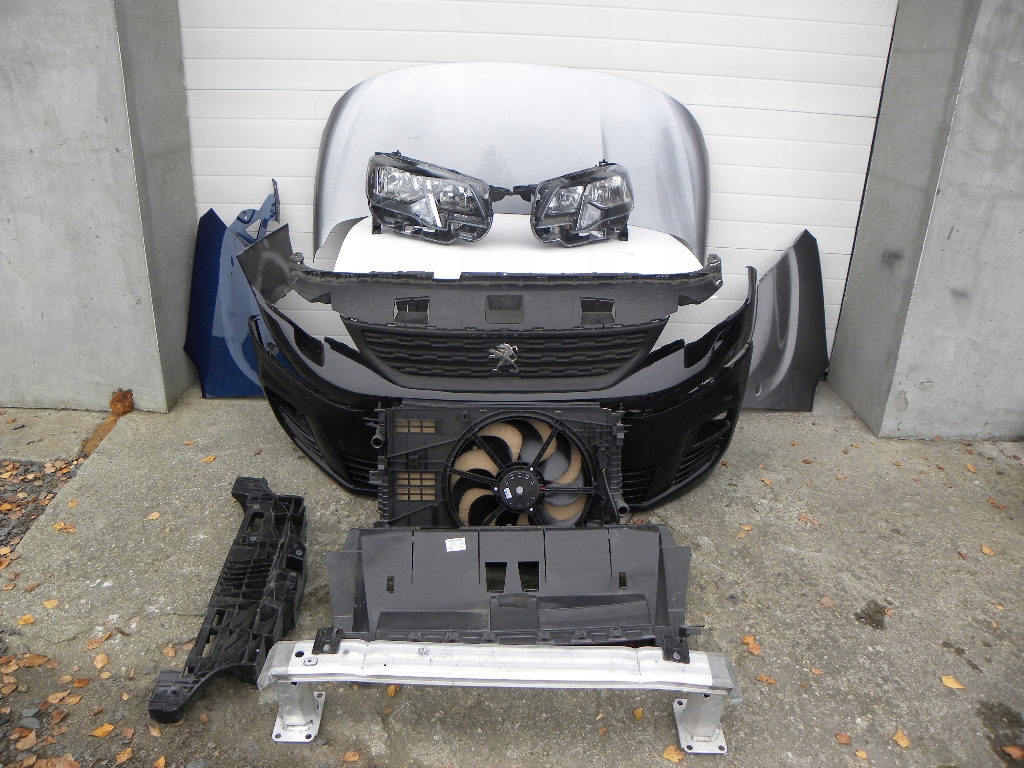 фото №1, Peugeot rifter 2020 rok перед, капот, лампи