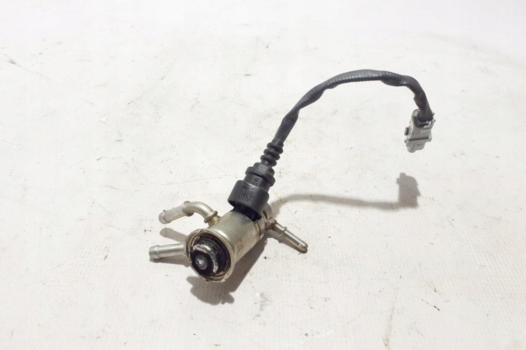 фото №1, Форсунка adblue renault scénic iv j9_ 208997976r 1.7l дизель 2020