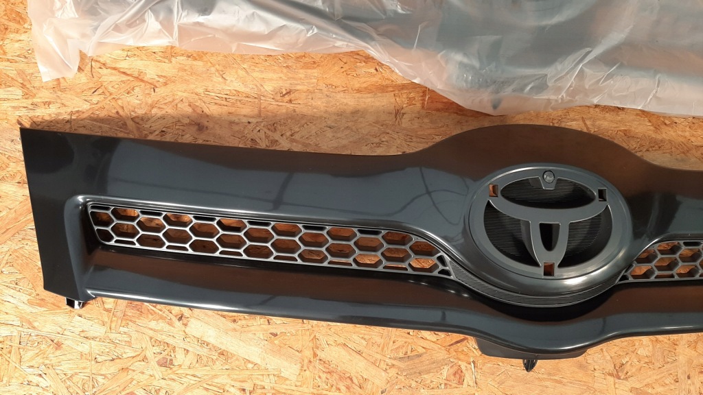 фото №4, Toyota corolla verso ii решётка радиатора решётка радиатора перед передняя 53111-0f020