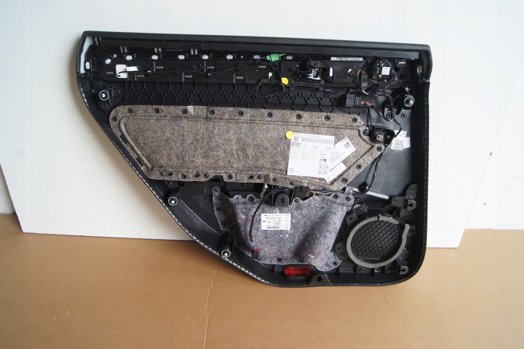 фото №8, Arteon обшивка обивка дверь правый задняя 3g8867212e