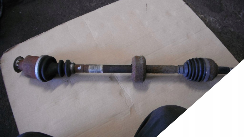 фото №1, Renault twingo ii 2 1.2 8v 07-11 приводной вал правая