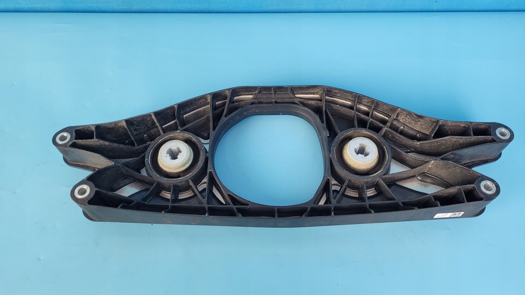 фото №6, Mercedes w206 2.0 cdi 23r опора кронштейн заднего мост a2063520000