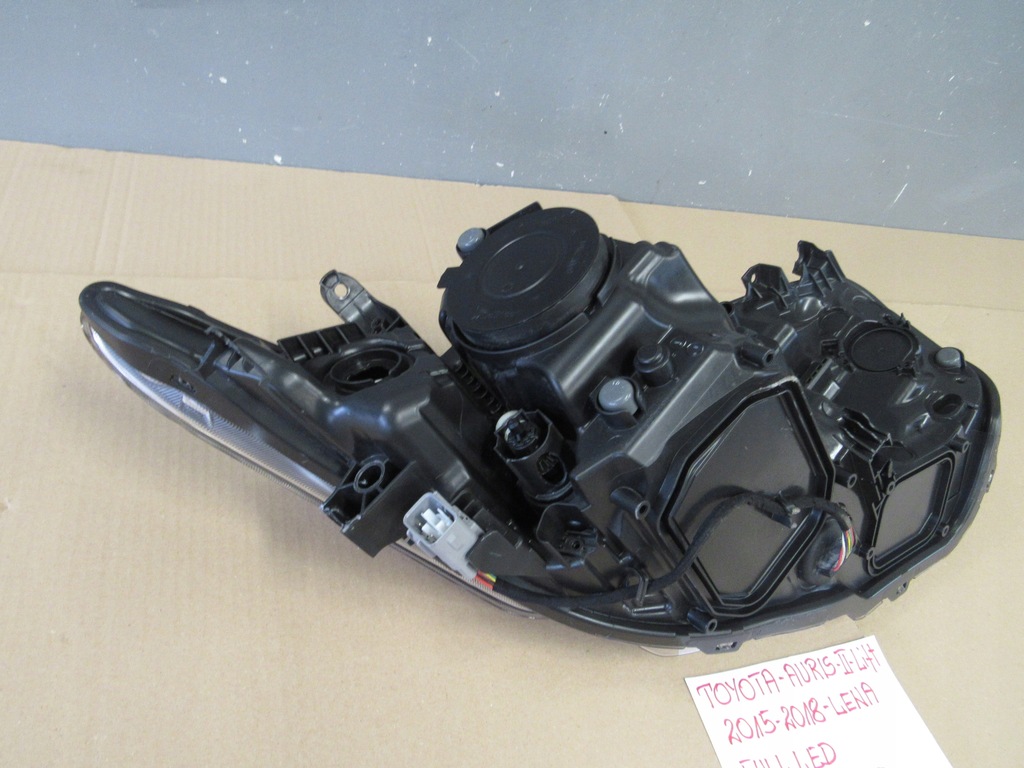 фото №9, Toyota auris 2 lifting 2015-2018 лампа левая перед