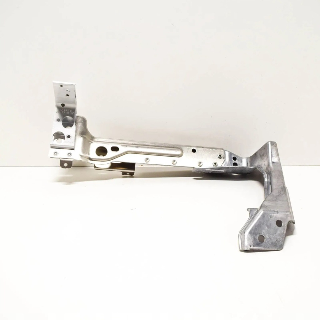 Land rover range rover velar l560 кронштейн передний правый lr152525 Киев