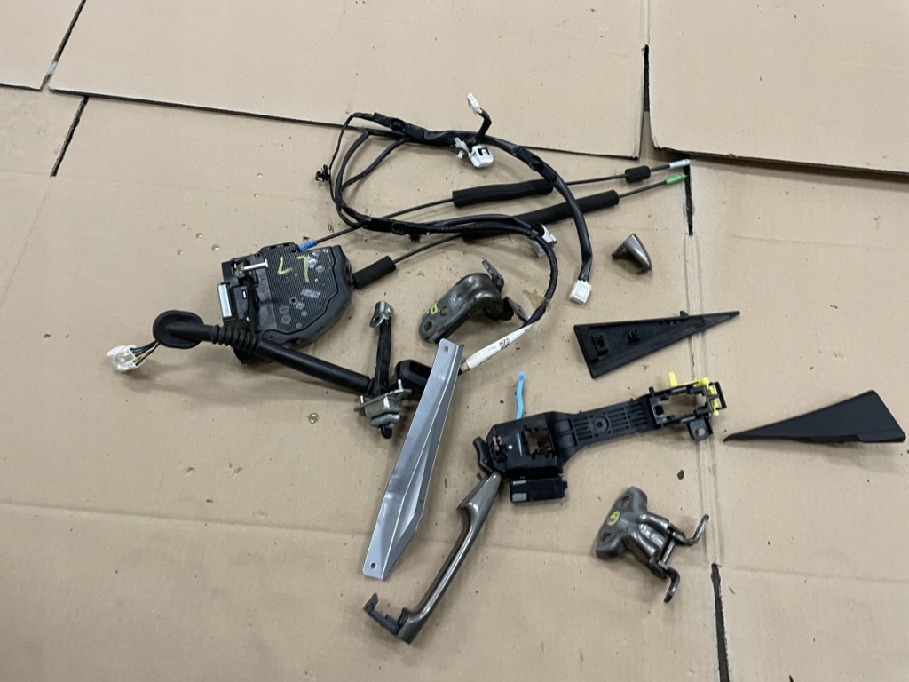 фото №1, Замок ручка трос петли дверь левый задняя subaru forester 4 iv sj 12-18r