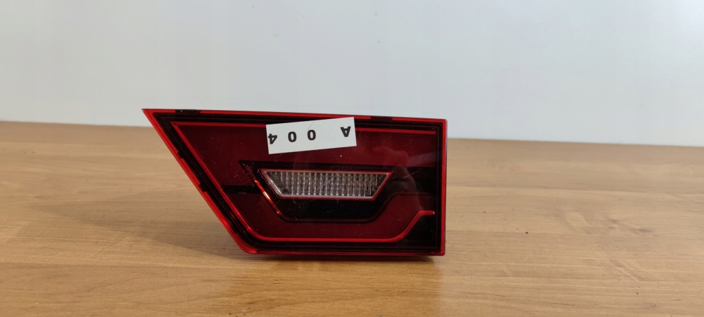 Купить Jaguar e-pace правый  фара w крышке  задний  2018 год