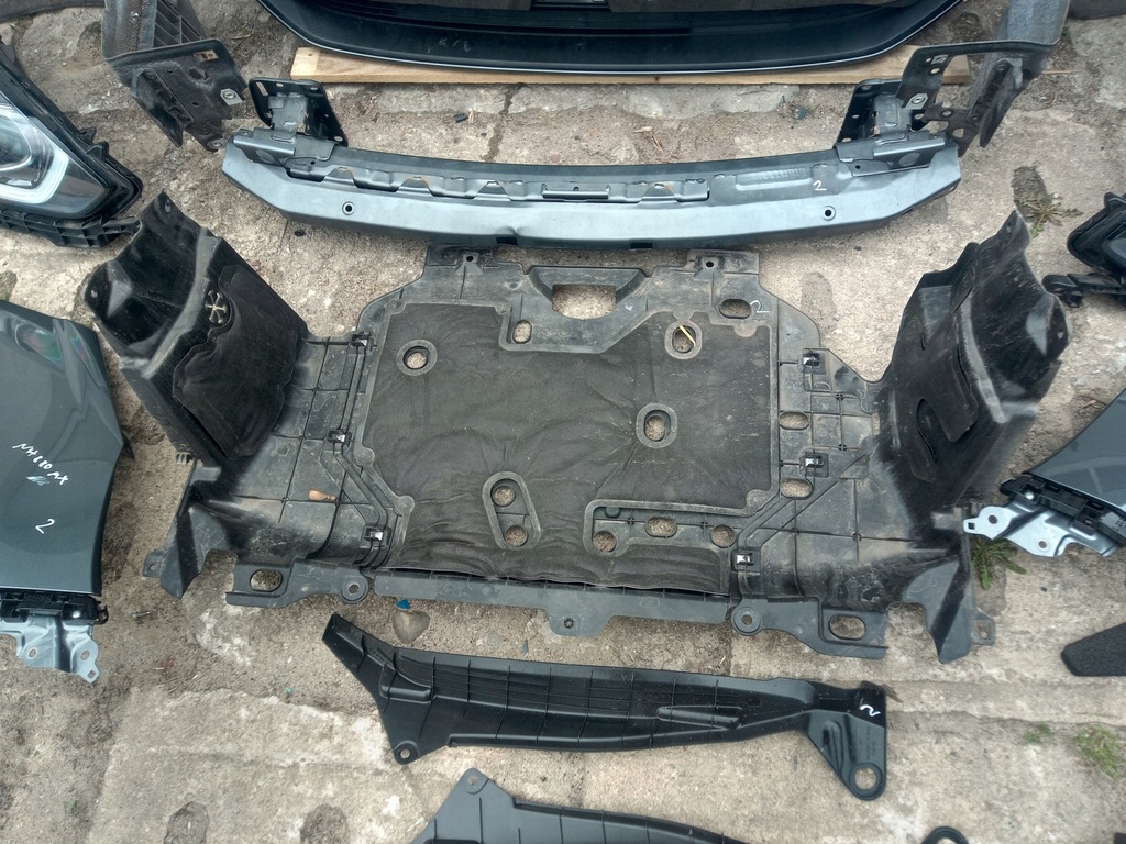 фото №13, Honda jazz v перед капот бампер крила лампи