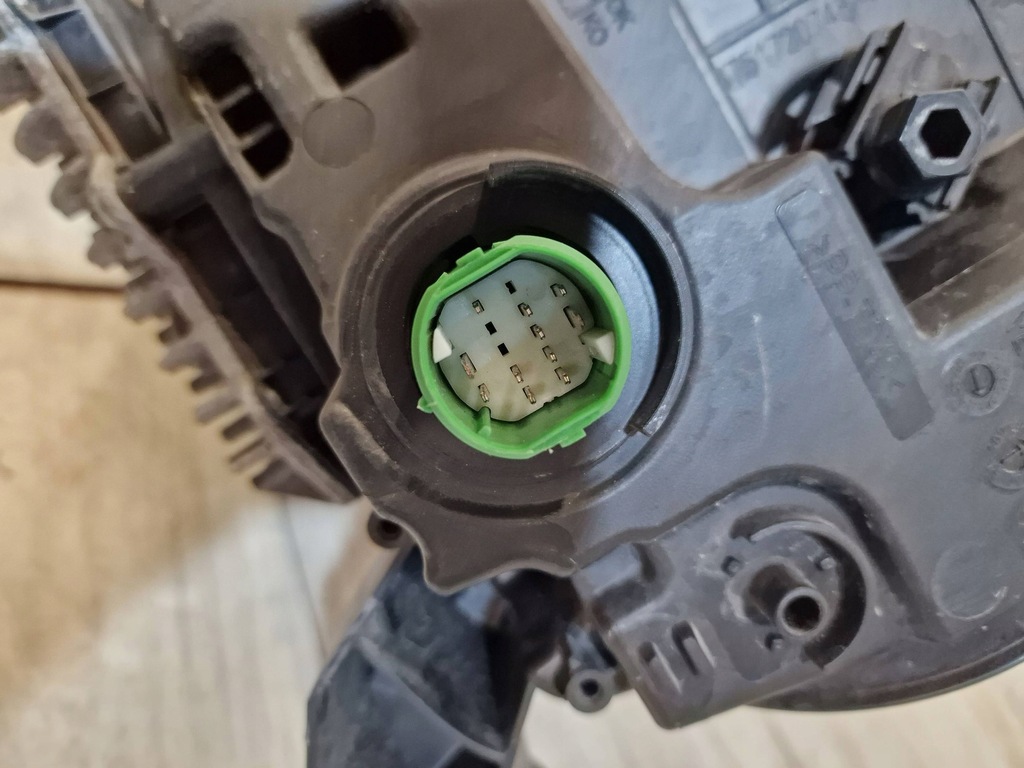 фото №8, Лампа права фара alfa romeo tonale передні