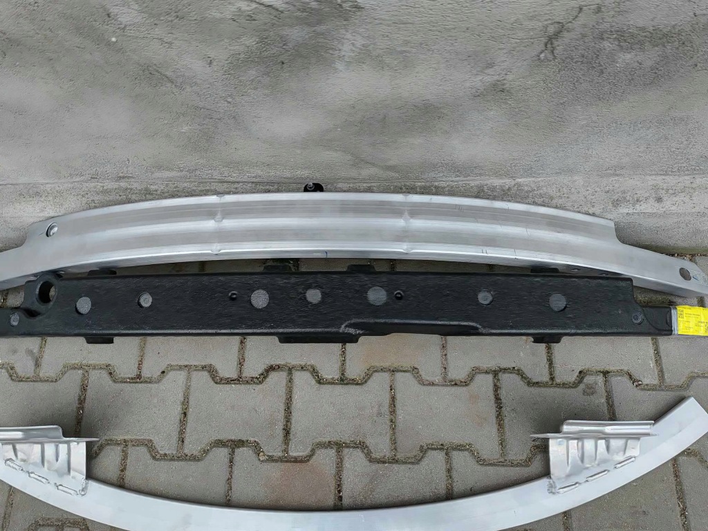 Tesla model 3 балка бампера перед передняя пена новая  оригинальный номер 3821 Доставка