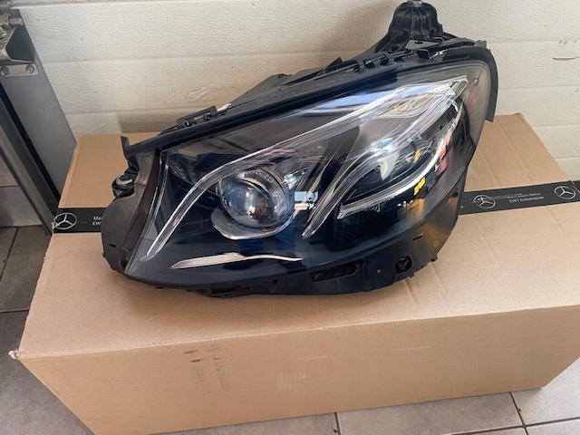 Купити Mercedes e-klasa w213 w238 фара ліве multibeam led a2139062706