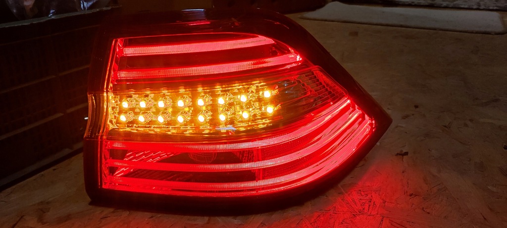 фото №9, Лампа задняя правая mercedes ml w166