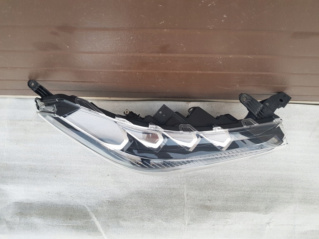 фото №5, Лампа передняя правая full led toyota corolla cross full led