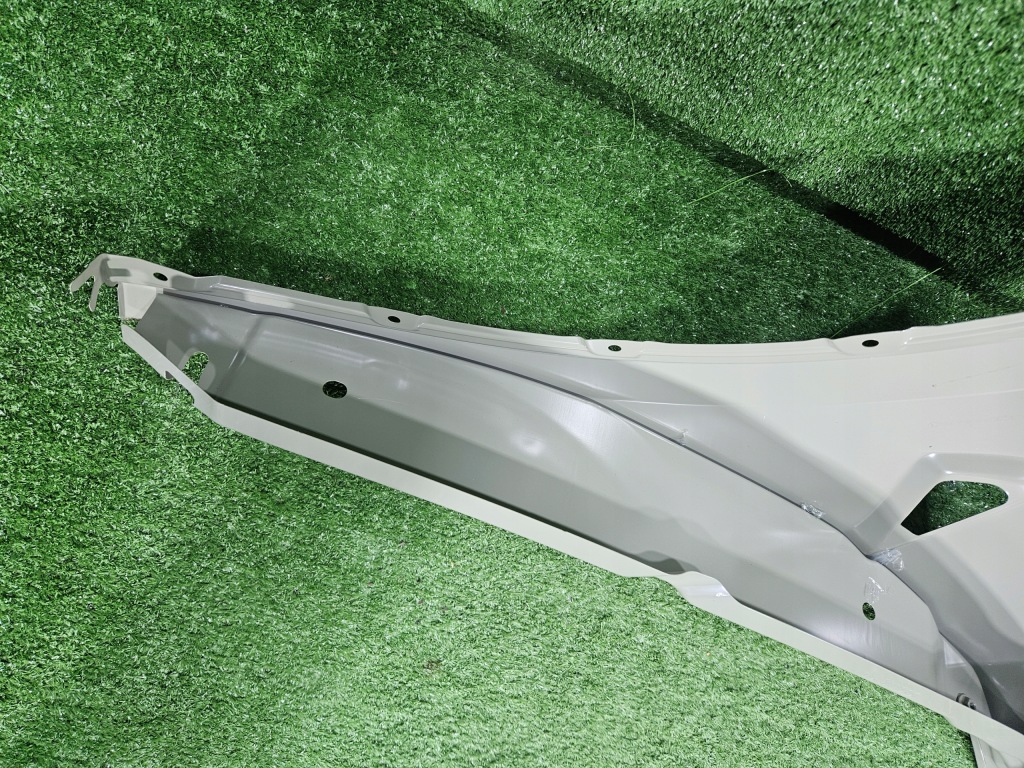 Tesla y model y крыло передний правый новый оригинал с Разборки