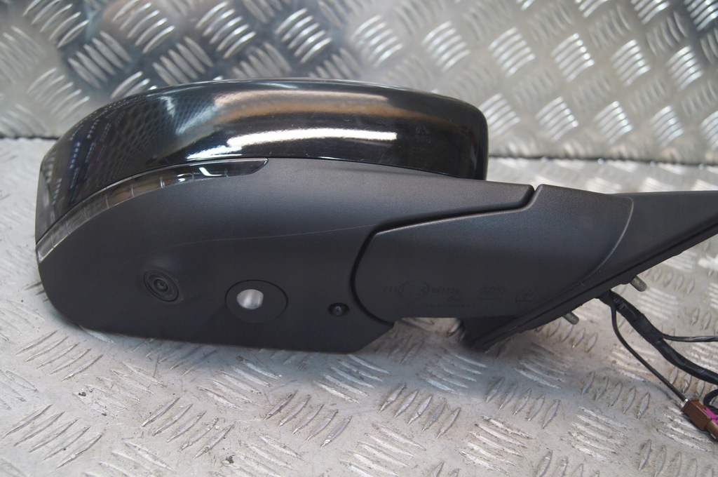 фото №8, Maserati levante дзеркало праве 9+9+2