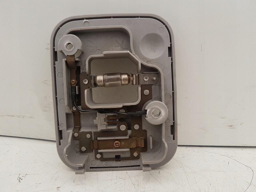 фото №2, Лампа освещение салона mazda premacy 2001r eu