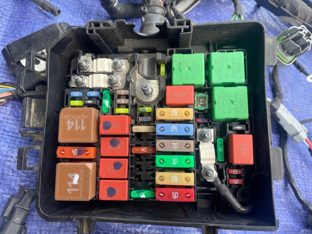 фото №8, Peugeot 208 ii корпус коробка модуль bsm разъёмы жгут 1.5 bluehdi 21 rok