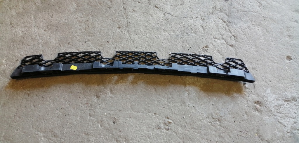 фото №1, Vw passat b7 направляющая бампера задняя 3af807863