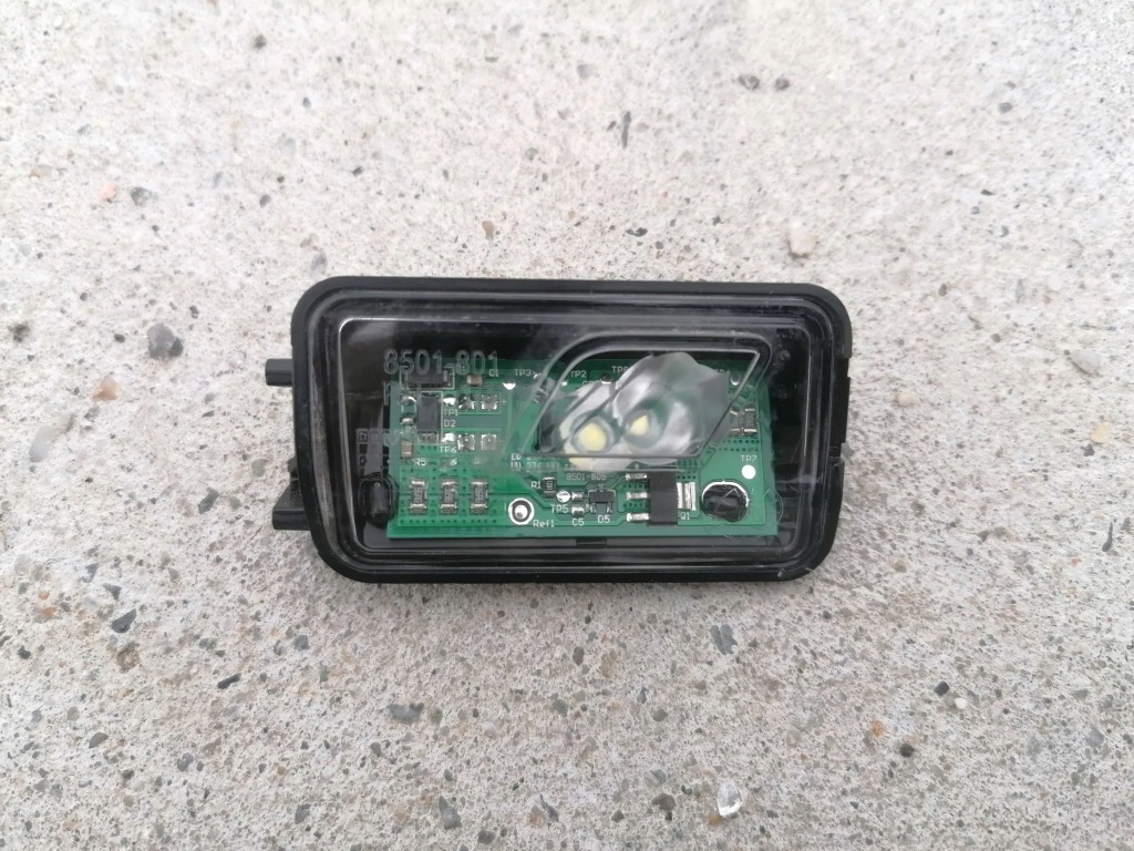 фото №1, Лампа led зеркало правая vw tiguan ii 5n