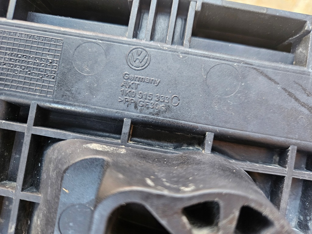 фото №9, Основа корпус акумулятор vw volkswagen 1k0915333c
