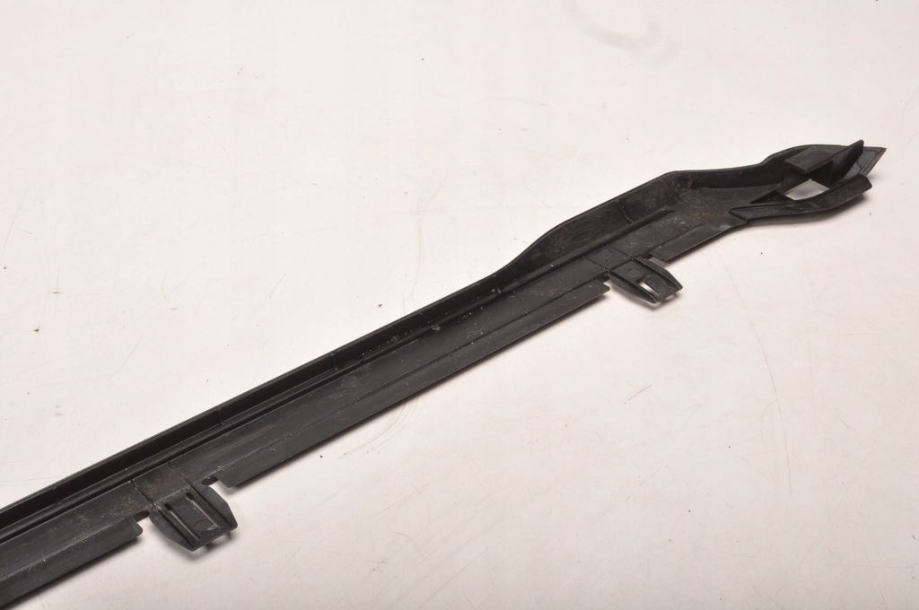 Mini f65 f66 f67 накладка радиатора нижняя 25r 5a4e433 Недорого