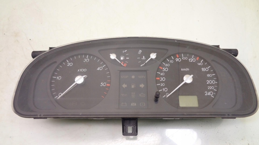 фото №1, Счетчик renault laguna ii 1.9d 74kw 04r 8200328436