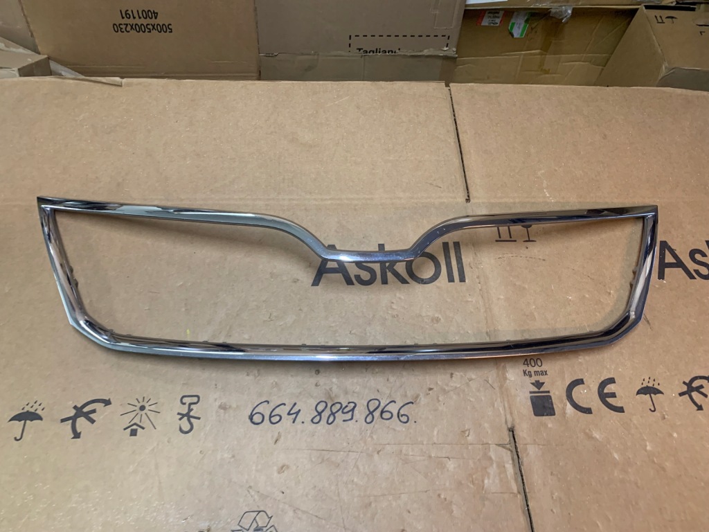 фото №2, Хром решітка skoda rapid 5ja853607