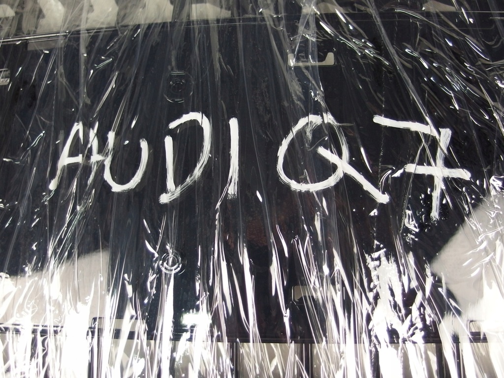 фото №8, Решітка радіатора решітка радіатора audi q7 4l0