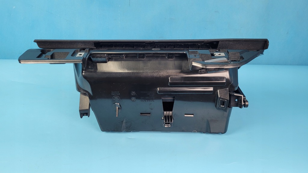 фото №10, Volvo xc60 ii 21r бардачок пасажира 31417596 лампа освітлення 31663793