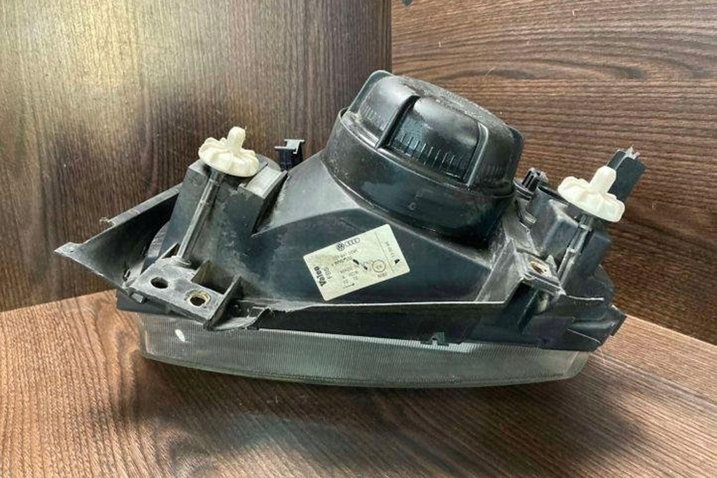 фото №8, Лампа левая передняя vw transporter iv flatbed 70xd 701941009k 2.5l