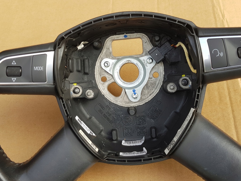 фото №14, Воздуховод multi - кожаный / audi a3 8p - q5 8r - a6 c6 - a4 b8 / czarna