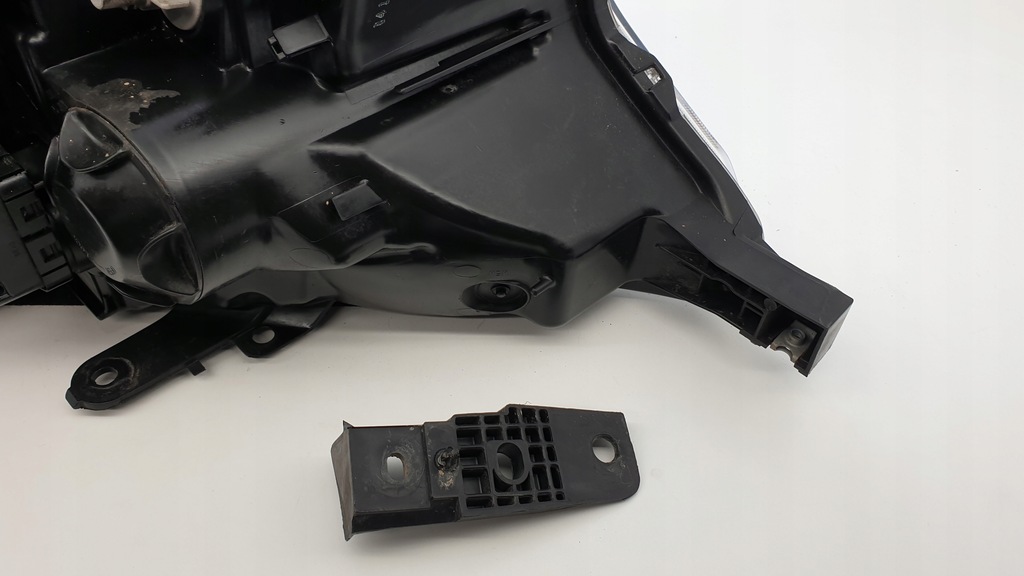 фото №7, Ford ranger v lift ксенон led лампа права eu